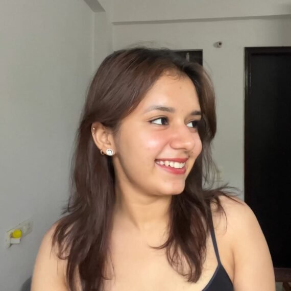 Round Zircon Silver Earring