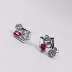 Red zircon pendant set