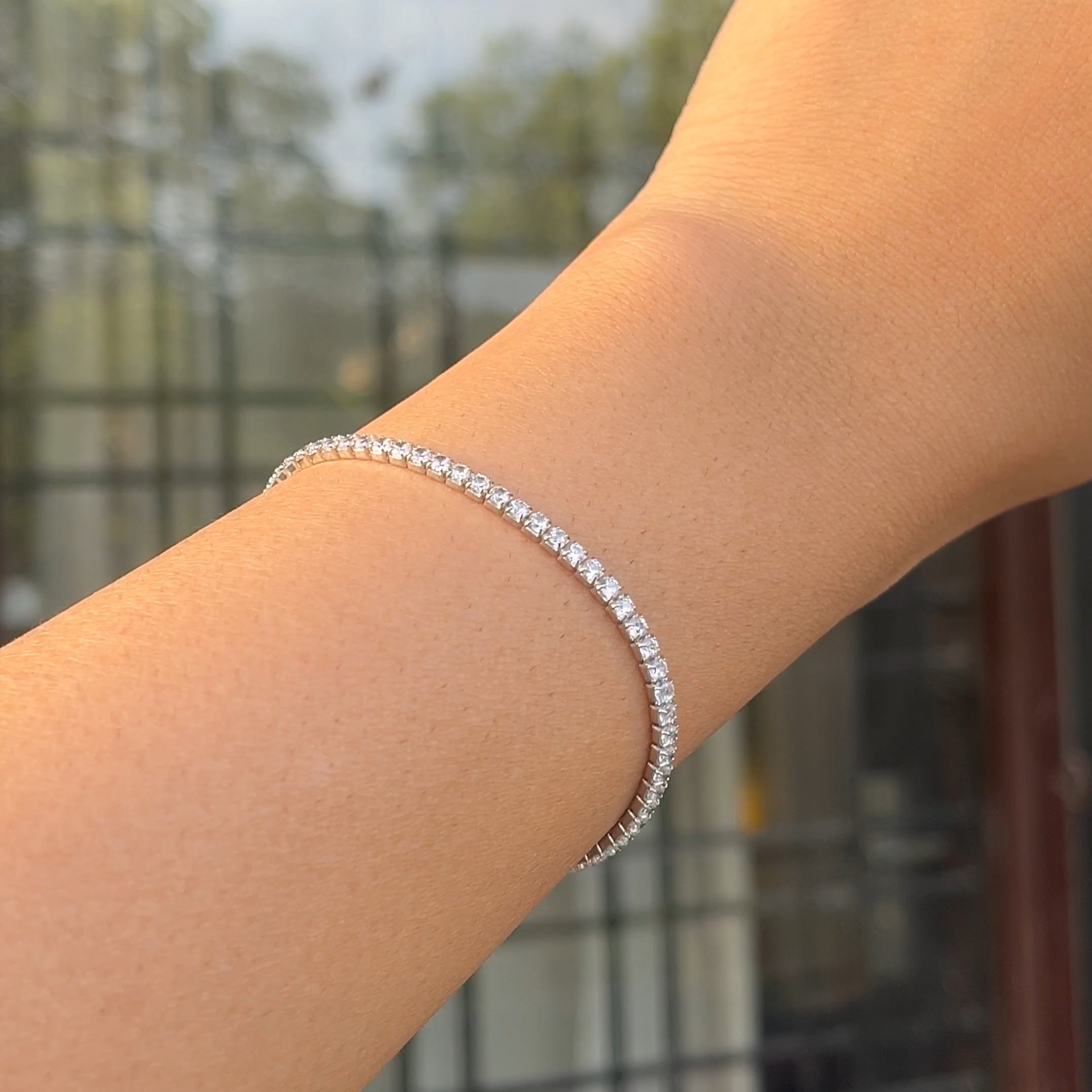 925 high quality Sterling Silver Tennis Bracelet; Adjustable